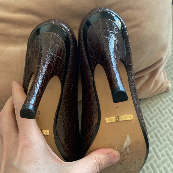 Cole Haan Brown Crocodile-Embossed Heels - Picture 9 of 10